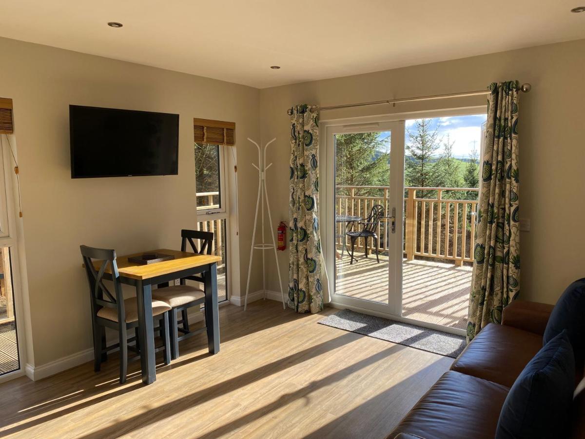 Acorn Lodge With Hot Tub Cupar Exteriér fotografie